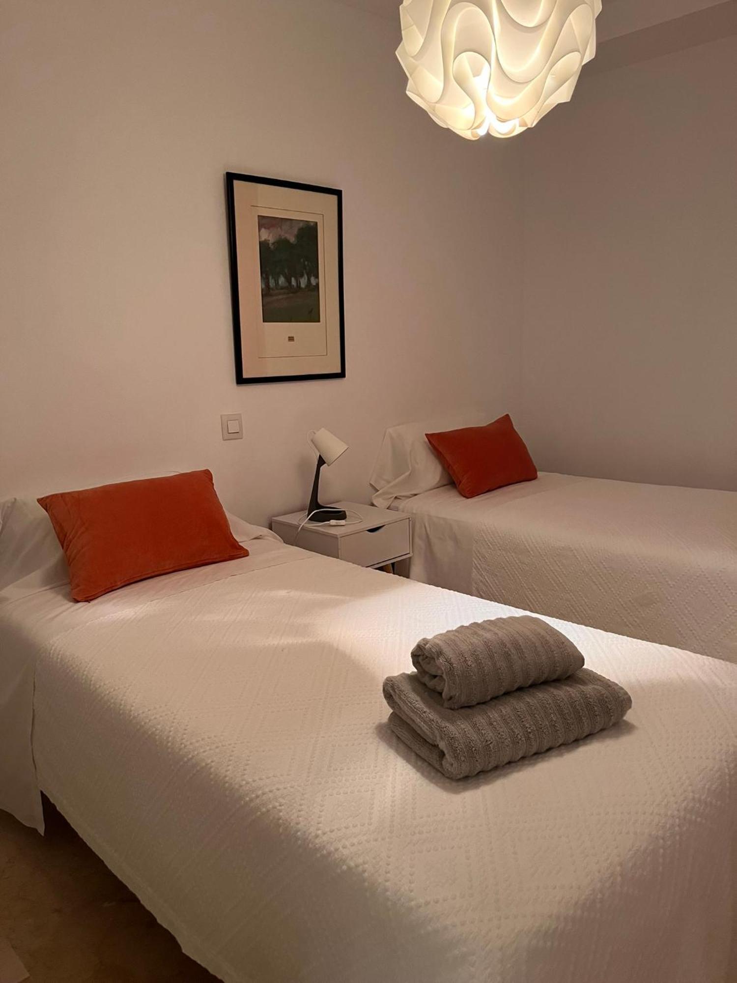 18 Torres Santa Cruz Apartment Сарагоса Екстериор снимка