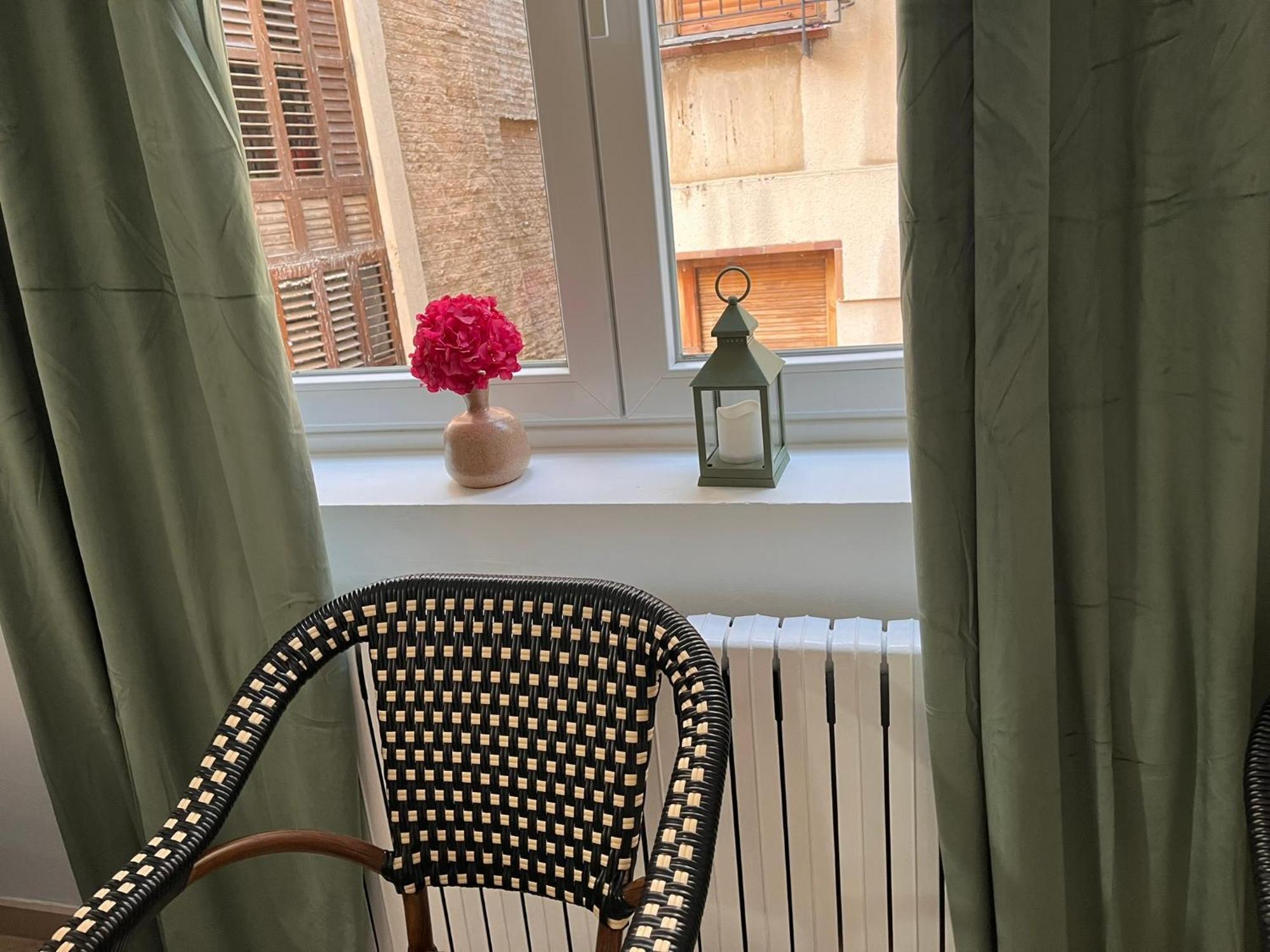 18 Torres Santa Cruz Apartment Сарагоса Екстериор снимка
